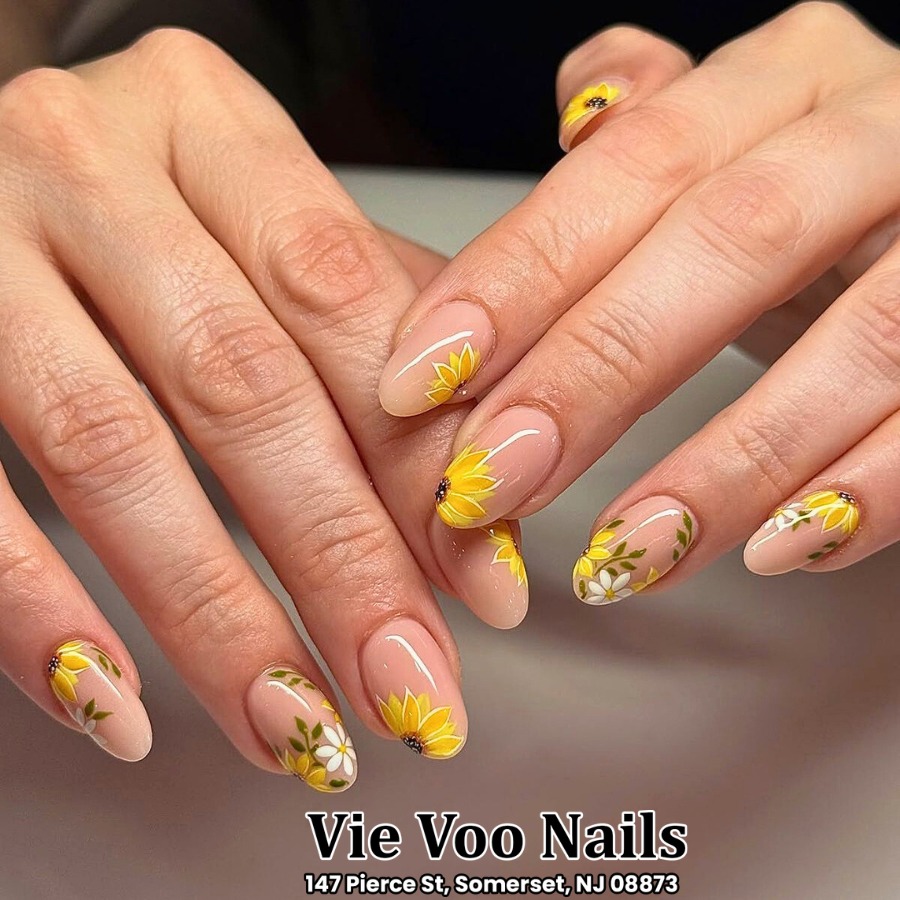 Vie Voo Nails